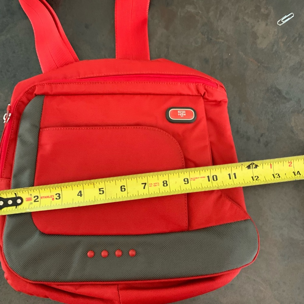 NEW Tumi Crossover Shoulder Travel Bag - Picture 9 of 11